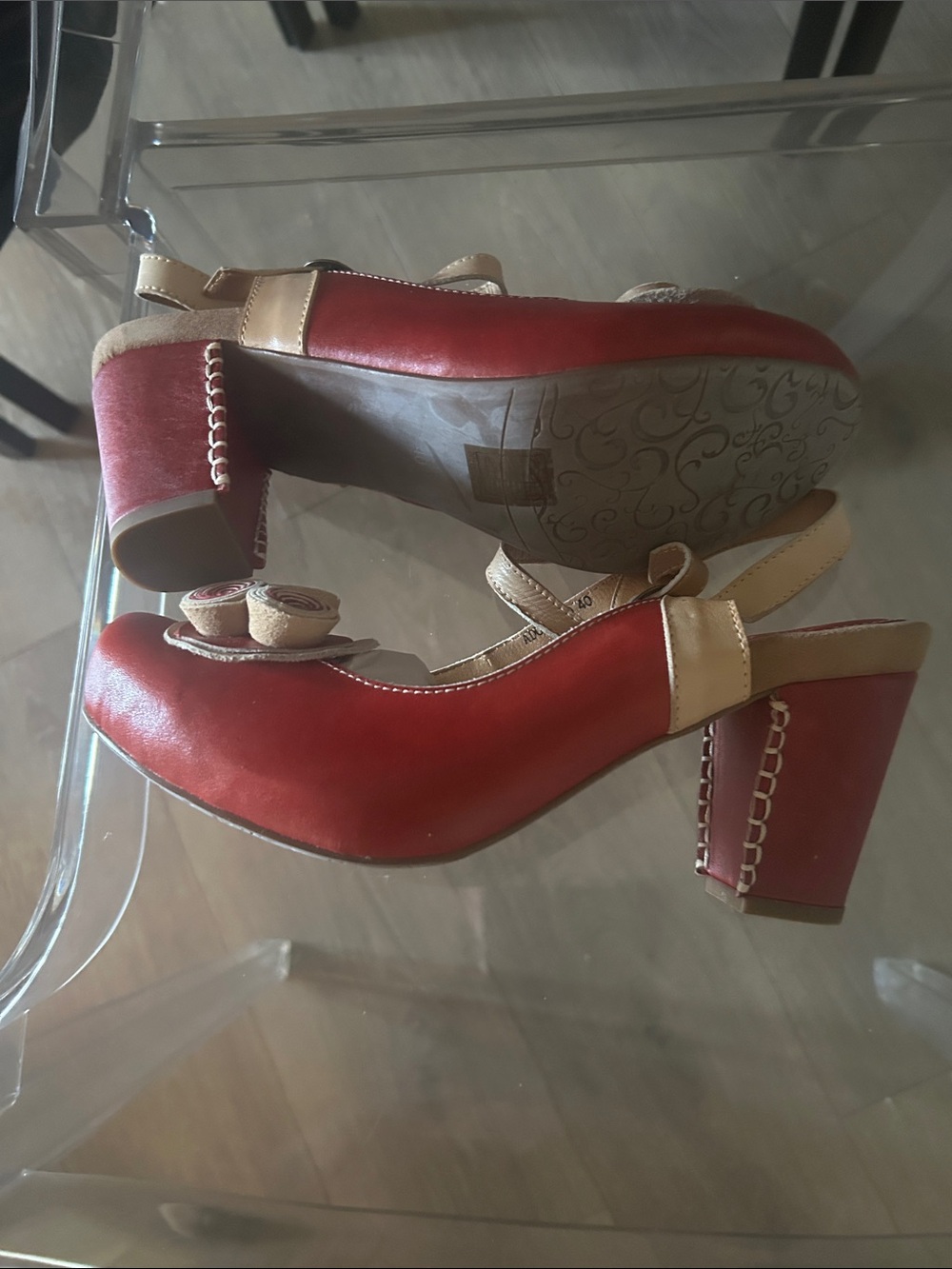 LArtiste Red and Beige Rosette Slingback Pumps - Picture 3 of 3